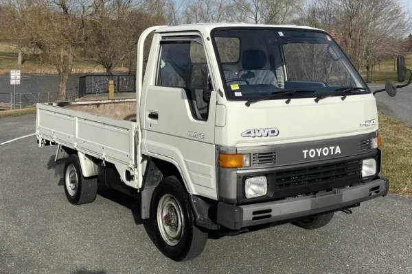 Toyota Hiace Pickup
